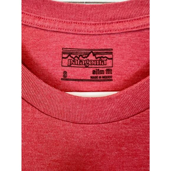 Patagonia Red Slim Fit Graphic Short Sleeve Pacific Iron Works Women size Small - Picture 7 of 11